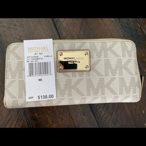 Michael Kors - Jet Set Continental Wallet
